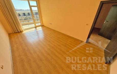 Гледка към морето и басейна, просторни стаи, комплекс „Luxor“ в Свети Влас - Снимка 3