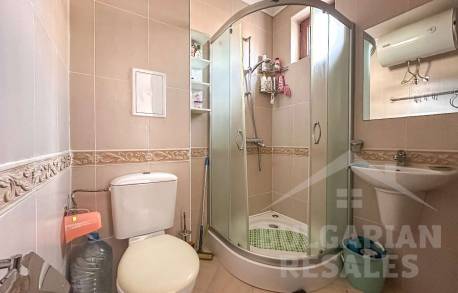 Апартамент с няколко спални и гледка към морето - Снимка 30