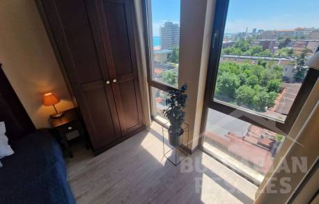 Apartment with Sea View in the Prestigious “Barcelo Royal Beach” Complex - Photo 13