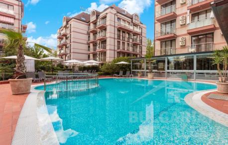 Купете с нас! Апартамент в престижен курортен комплекс - Снимка 18