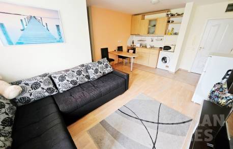 Lacný byt v komplexe s mnohými službami - Фото6