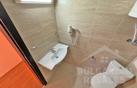 Гледка към морето и басейна, просторни стаи, комплекс „Luxor“ в Свети Влас - Снимка 6