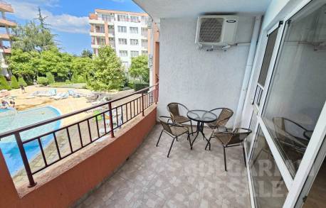 Prvý riadok! Byt vo veľkom celoročnom komplexe - Фото3