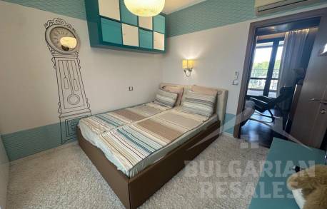 Ексклузивно! Дизайнерски апартамент с огромна тераса - Снимка 12