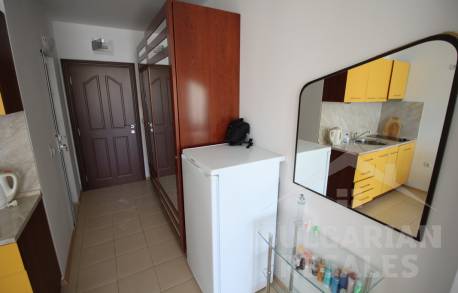  Уютен апартамент в комплекс Global Ville - Снимка 2