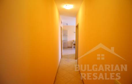 ID118 Тристаен апартамент в комплекс Royal Sun - Снимка 4