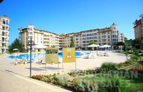 ID118 Тристаен апартамент в комплекс Royal Sun - Снимка 19