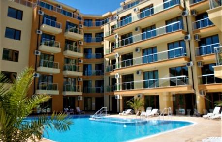 Апартамент с една спалня Amadeus 11 - Снимка 1