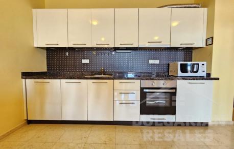 Луксозен апартамент с гледка към морето и басейн на първа линия в Свети Влас - Снимка 11