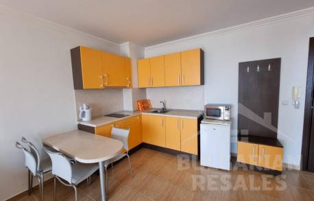 Апартамент с гледка към морето в луксозния комплекс Caprice - Снимка 4