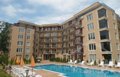 Мезонет в комплекс с плувен басейн, хубав квартал! - Снимка 1