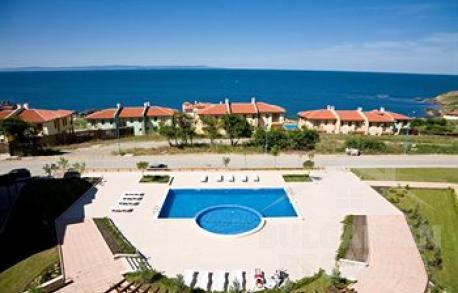 Apartments in the Paradise View complex - Photo 1