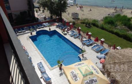 Two-bedroom first line flat Carina Beach complex - Photo 4