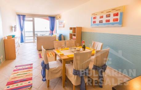 Two-bedroom first line flat Carina Beach complex - Photo 9