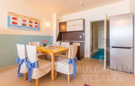 Two-bedroom first line flat Carina Beach complex - Photo 11