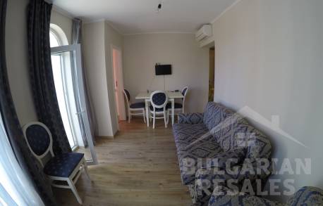 Three bedroom flat in the Dawn Park Deluxe complex - Photo 2