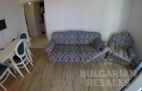 Three bedroom flat in the Dawn Park Deluxe complex - Photo 3