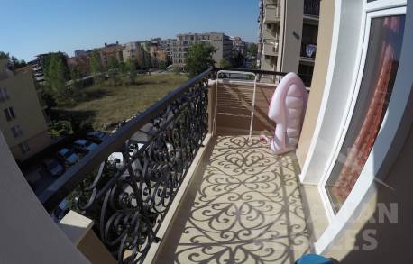 Three bedroom flat in the Dawn Park Deluxe complex - Photo 6