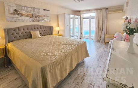 Výhľad na more, moderná rekonštrukcia, 2 spálne, komplex „Oasis“, Ravda - Фото8