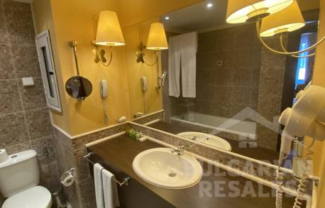 Апартамент с видом на бассейн в Royal Beach Barcelo - Фото6