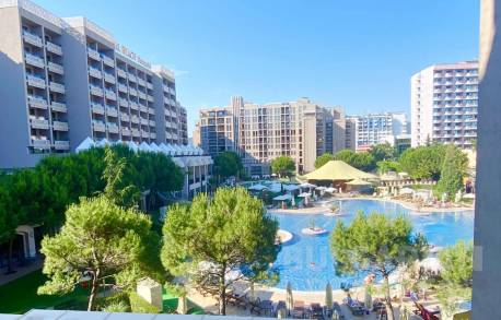 Апартамент с видом на бассейн в Royal Beach Barcelo - Фото1