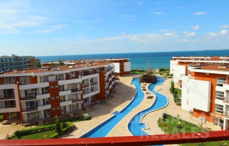 Апартамент с гледка към морето в комплекс Privilege Fort Beach - Снимка 1