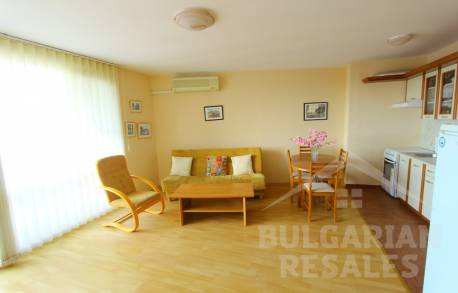 Апартамент с гледка към морето в комплекс Privilege Fort Beach - Снимка 4