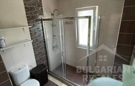 Вила за целогодишно живеене в луксозен комплекс - Снимка 12