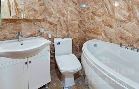 Výhľad na more, moderná rekonštrukcia, 2 spálne, komplex „Oasis“, Ravda - Фото11