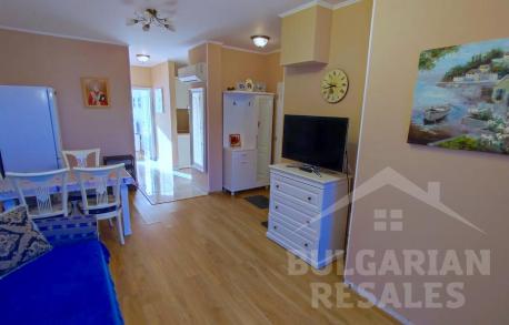 Квартира в комплексе с внутренним бассейном и сауной - Фото10