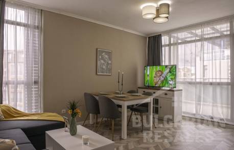 Апартамент с современным интерьером в 