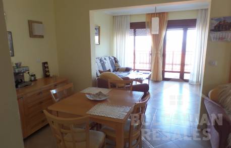 Three bedroom flat in the Santa Marina complex - Photo 7