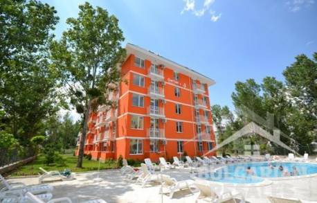 Студия в семейном комплексе с бассейном, курорт Солнечный берег - Фото 10