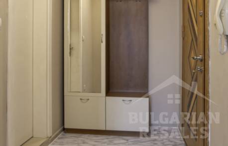 Апартамент с модерен интериор в „Sun City“ - Снимка 13