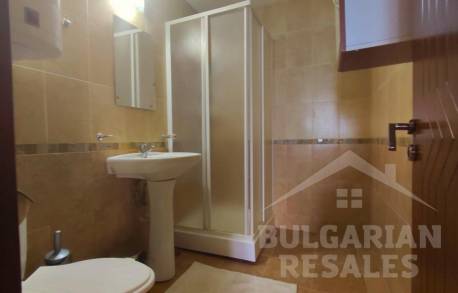 Готов за нанасяне апартамент в комплекс на 100 метра от плажа - Снимка 11