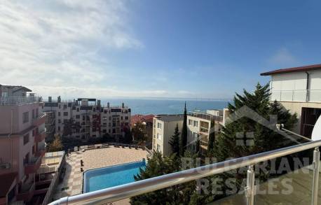 Вид на море! Апартамент с 2 спальнями и камином близко к пляжу, Свети Влас - Фото 1