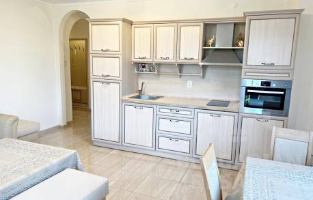 Тристаен апартамент в луксозен комплекс Esteban - Снимка 4