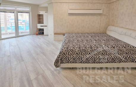 Výhľad na more, moderná rekonštrukcia, 2 spálne, komplex „Oasis“, Ravda - Фото14