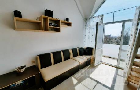 Двухуровневая квартира с интересным дизайном - Фото15