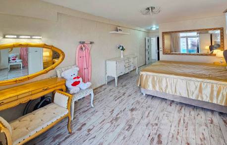 Výhľad na more, moderná rekonštrukcia, 2 spálne, komplex „Oasis“, Ravda - Фото10