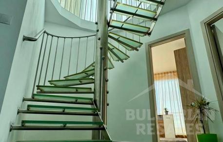 Luxury maisonette with sea view in Sarafovo - Photo 11