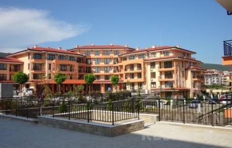 Уютен апартамент в озеленен комплекс Стар Дриймс - Снимка 1