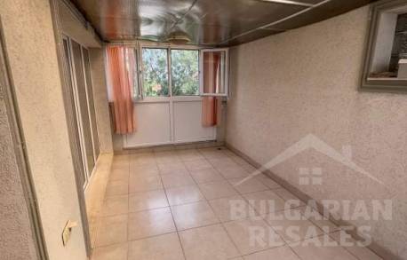 Вила за целогодишно живеене в луксозен комплекс - Снимка 13