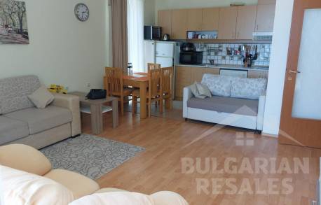 Prízemný byt s výhľadom na more v komplexe prvej línie - Фото11