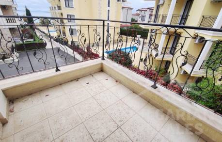 Гледка към морето, първа линия! Страхотна инвестиция! - Снимка 2