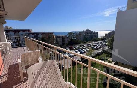 Zariadený byt s jednou spálňou pri mori a lese v „Crown Fort Club“ - Фото2