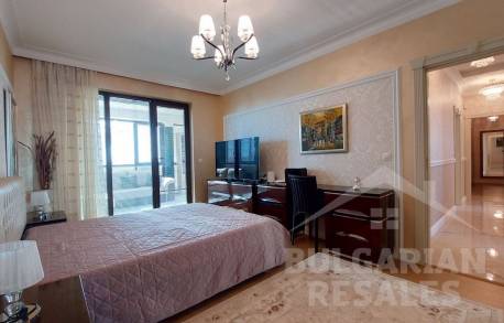 Луксозна къща с 4 спални в луксозния комплекс Victoria Royal Garden - Снимка 18