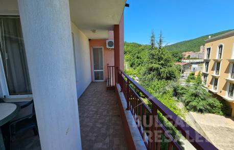 Приятная квартира на первой линии в Елените - Фото 17