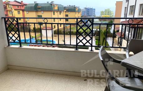 Апартамент с гледка море в елитен комплекс - Снимка 12