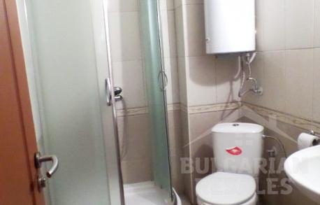 Просторен двустаен апартамент в центъра на курорта - Снимка 3